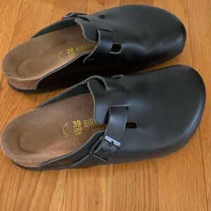 NEW! Birkenstock Dark Gray Clogs